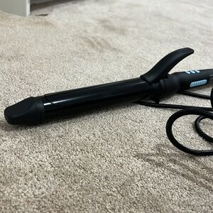 Black Curling Iron